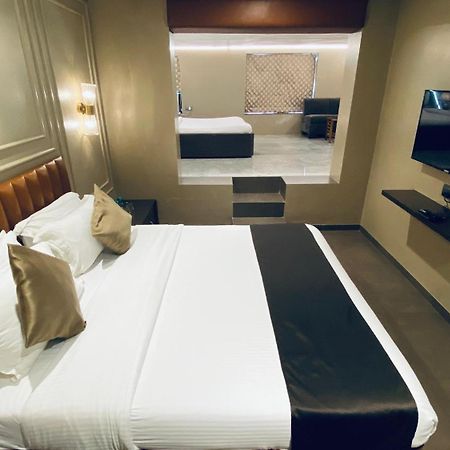 Gulf Hotel Mumbai- The Boutique Hotel Colaba Mumbai Kültér fotó