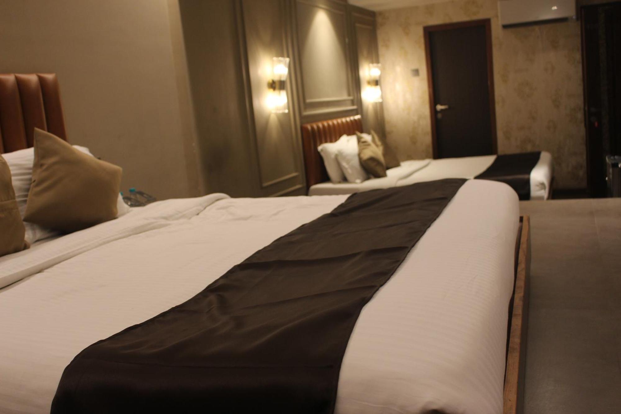 Gulf Hotel Mumbai- The Boutique Hotel Colaba Mumbai Kültér fotó