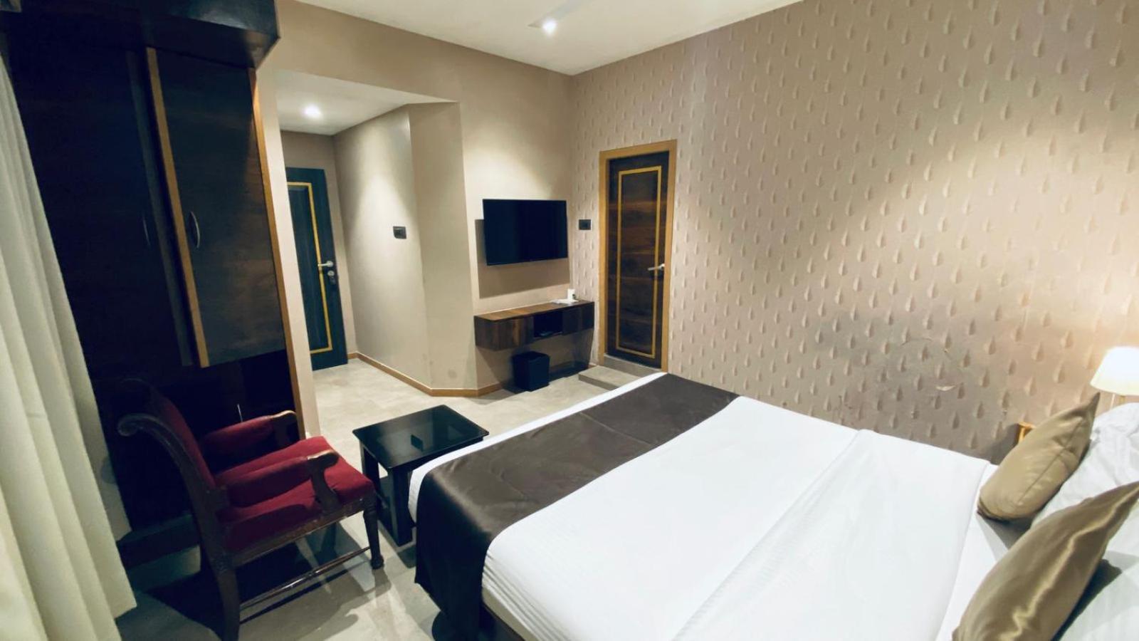 Gulf Hotel Mumbai- The Boutique Hotel Colaba Mumbai Kültér fotó